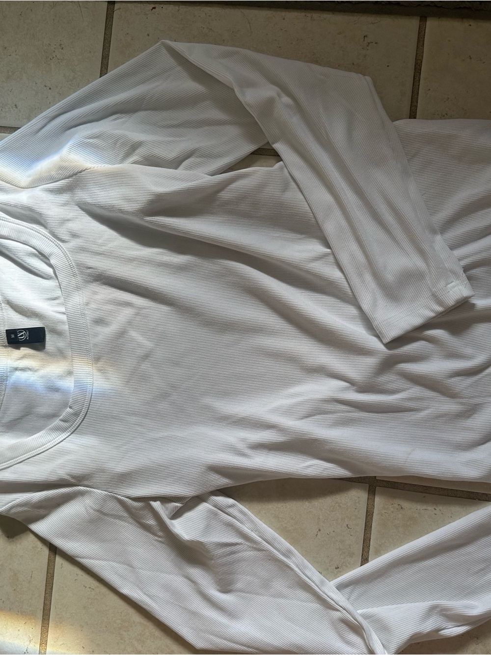 Amazon Women's White Long-Sleeve Ribbed Tee